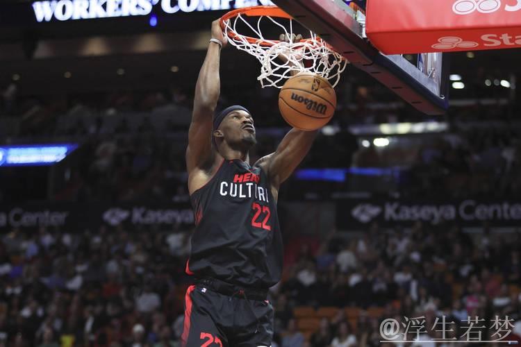 巴特勒半场17分钟贡献8分3篮板2助攻,投篮7中4 巴特勒半场17分钟贡献8分3篮板2助攻,投篮7中4